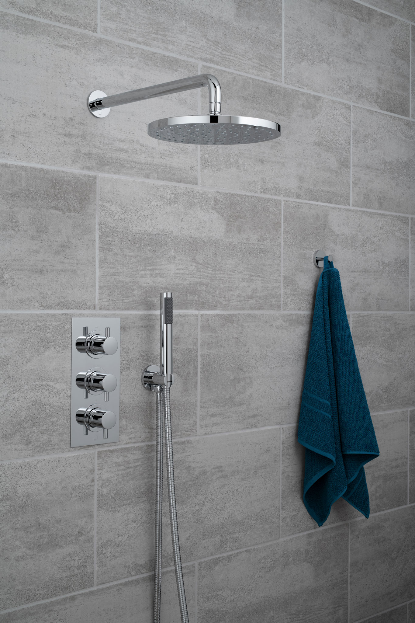 3 handle thermostatic shower valve with shower head and mini shower kit
